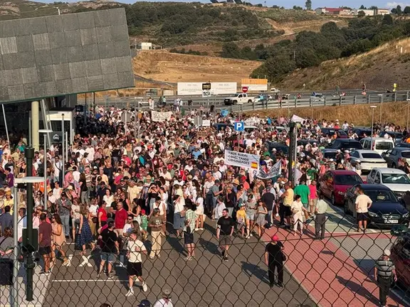 somoscomarca_20250802_agudiña_manifestacion_derechoaltren816