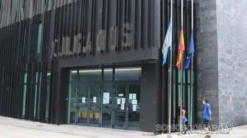 Durante el estado de alerta la ventana lateral sirve para entregar documentación