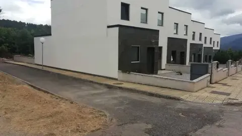 somoscomarca_larouco_obras_mejora_limpieza_vpo_2020_06_12-3 (1)